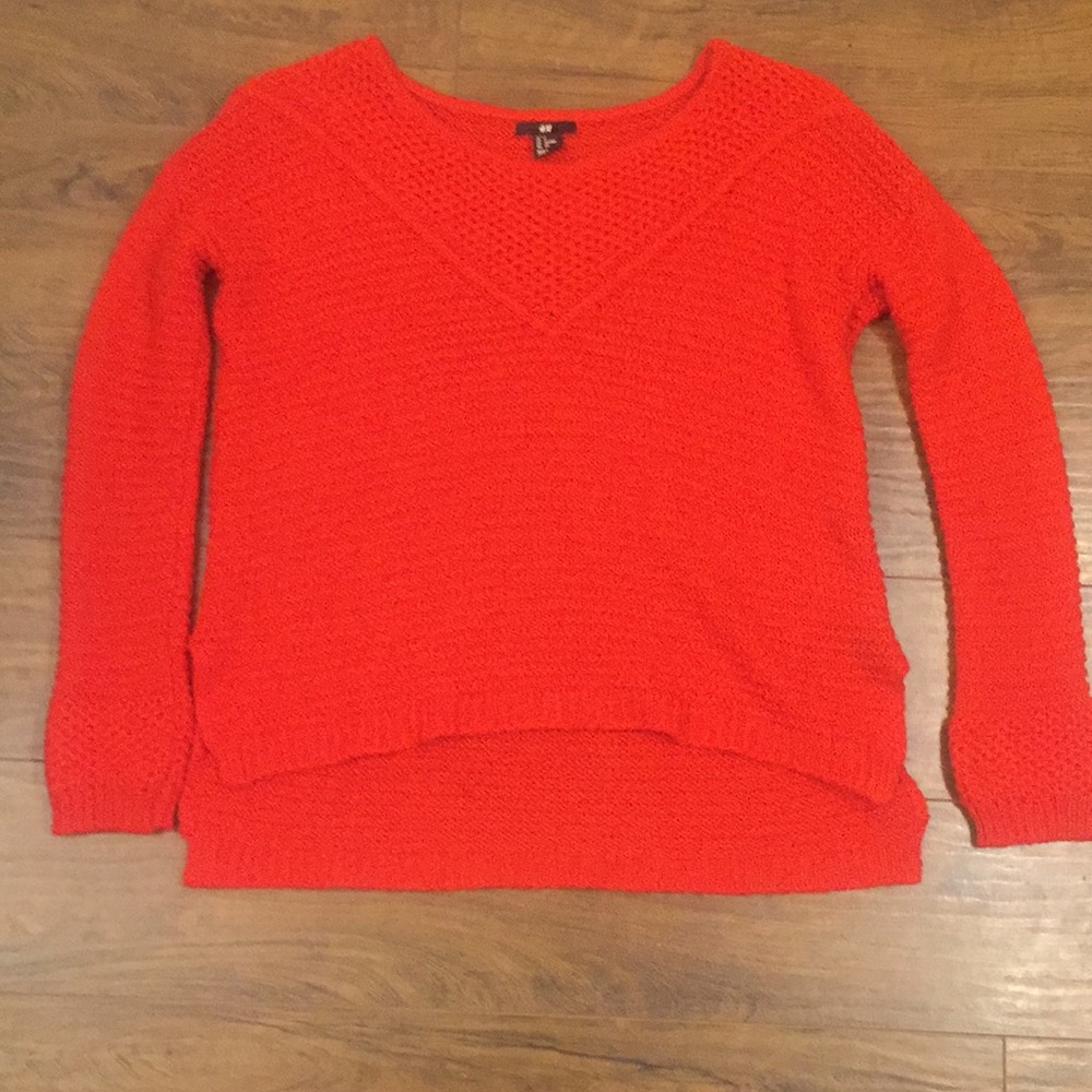 H&M red high low sweater